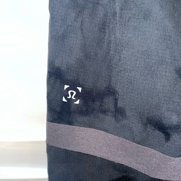 Lululemon Joggers - RARELY WORN - Great Condition - Picture 2 of 4